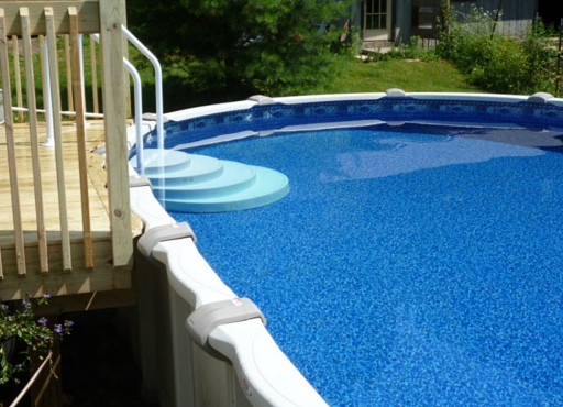Paradis Pools installs pool liners in CT