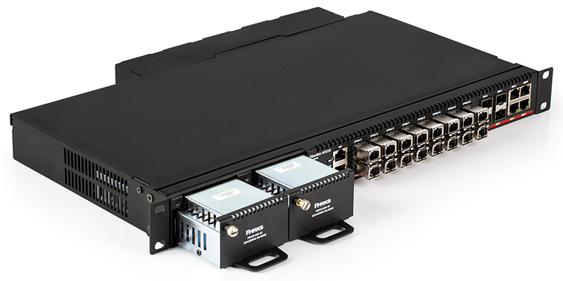 OLT GPON Fiberlink 40016 com 16 portas pon, 4 portas 1GE (Rj45) e 4 portas 10 GE em conectores SFP+, 2 fontes redundantes AC ou DC.